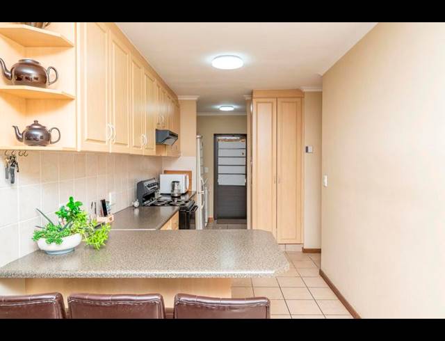 3 BEDROOM TOWNHOUSE FOR SALE IN DE OUDE SPRUIT
